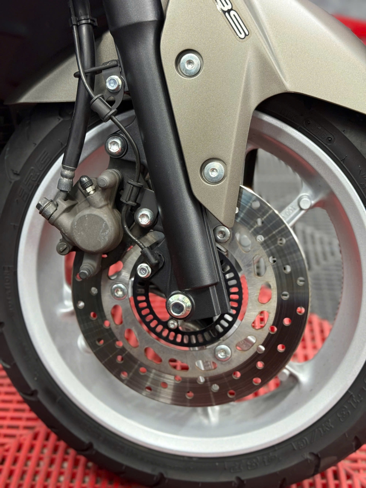 YAMAHA NMAX 2016 500KM NHẬP KHẨU BAO SANG TÊN