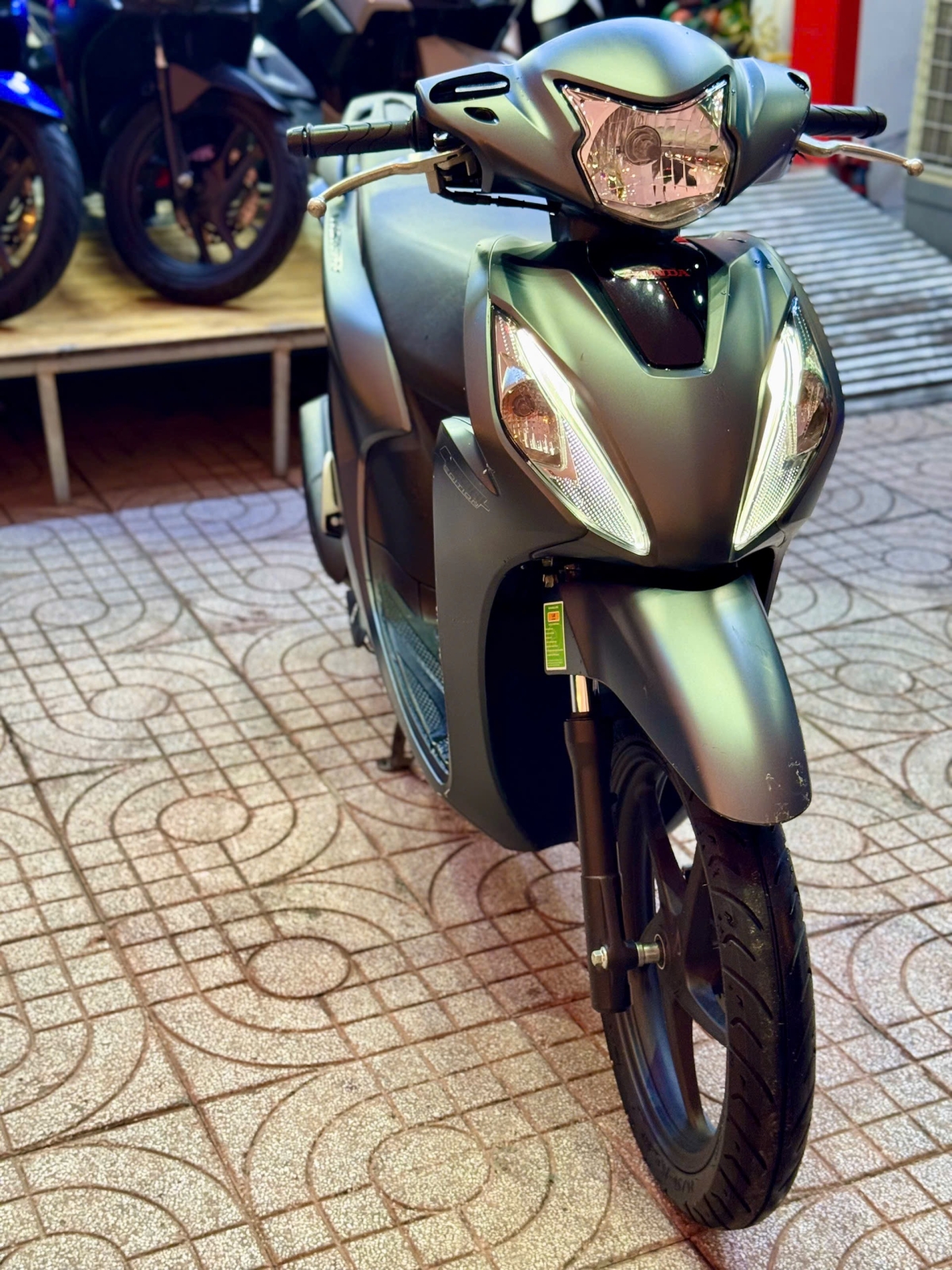 Honda Vision 2022 67L2-79574