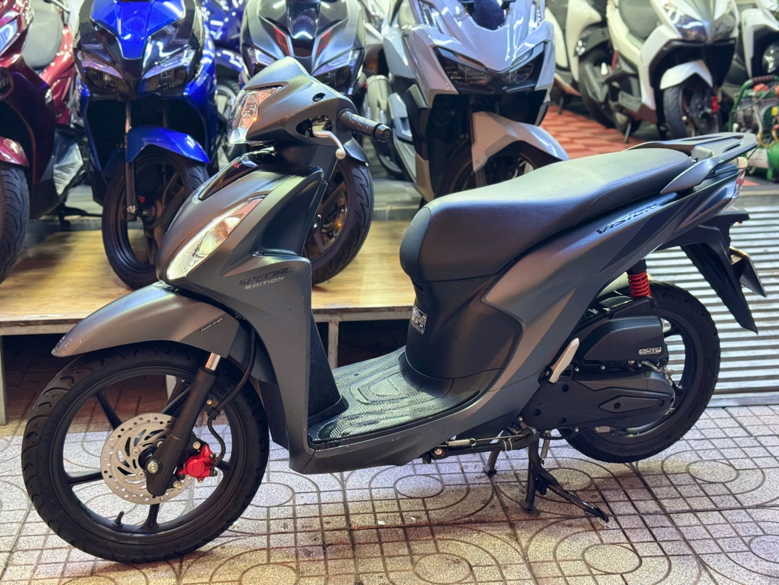 Honda Vision 2022 67L2-79574