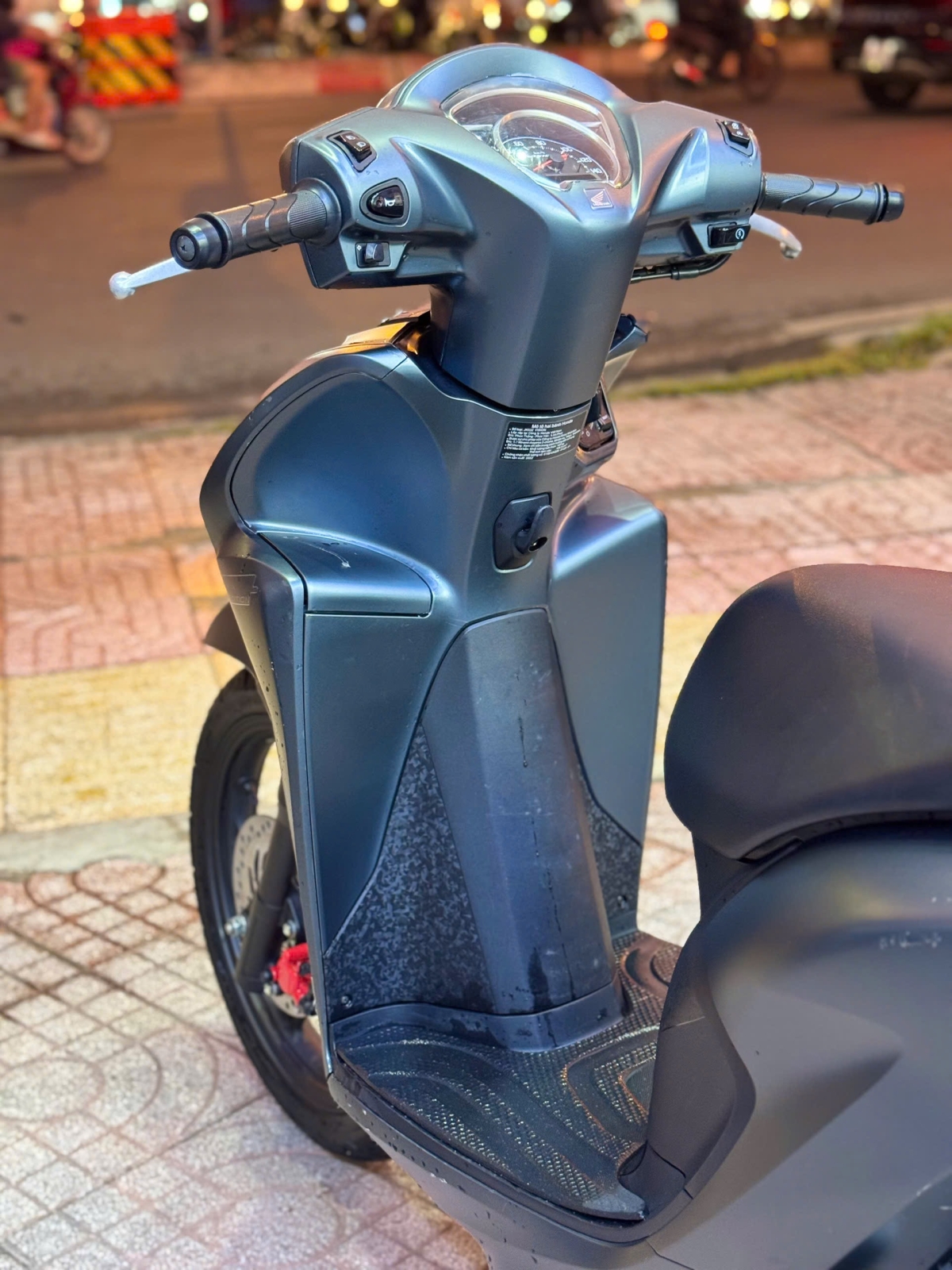 Honda Vision 2022 67L2-79574