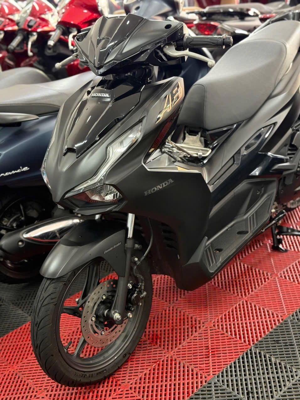 HONDA AIRBLADE 125 4VAL 2023 9000KM 59XB-39490