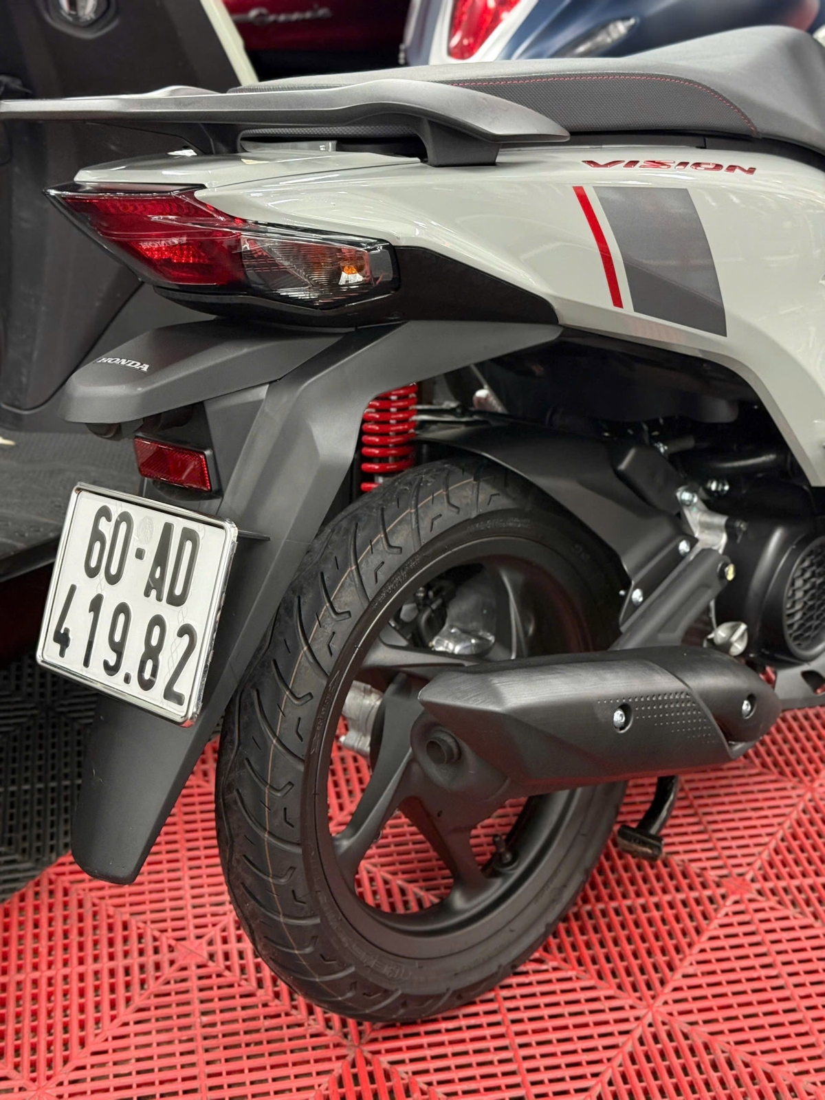 HONDA VISION 2026 BÁNH LỚN 400KM 60AD-41982