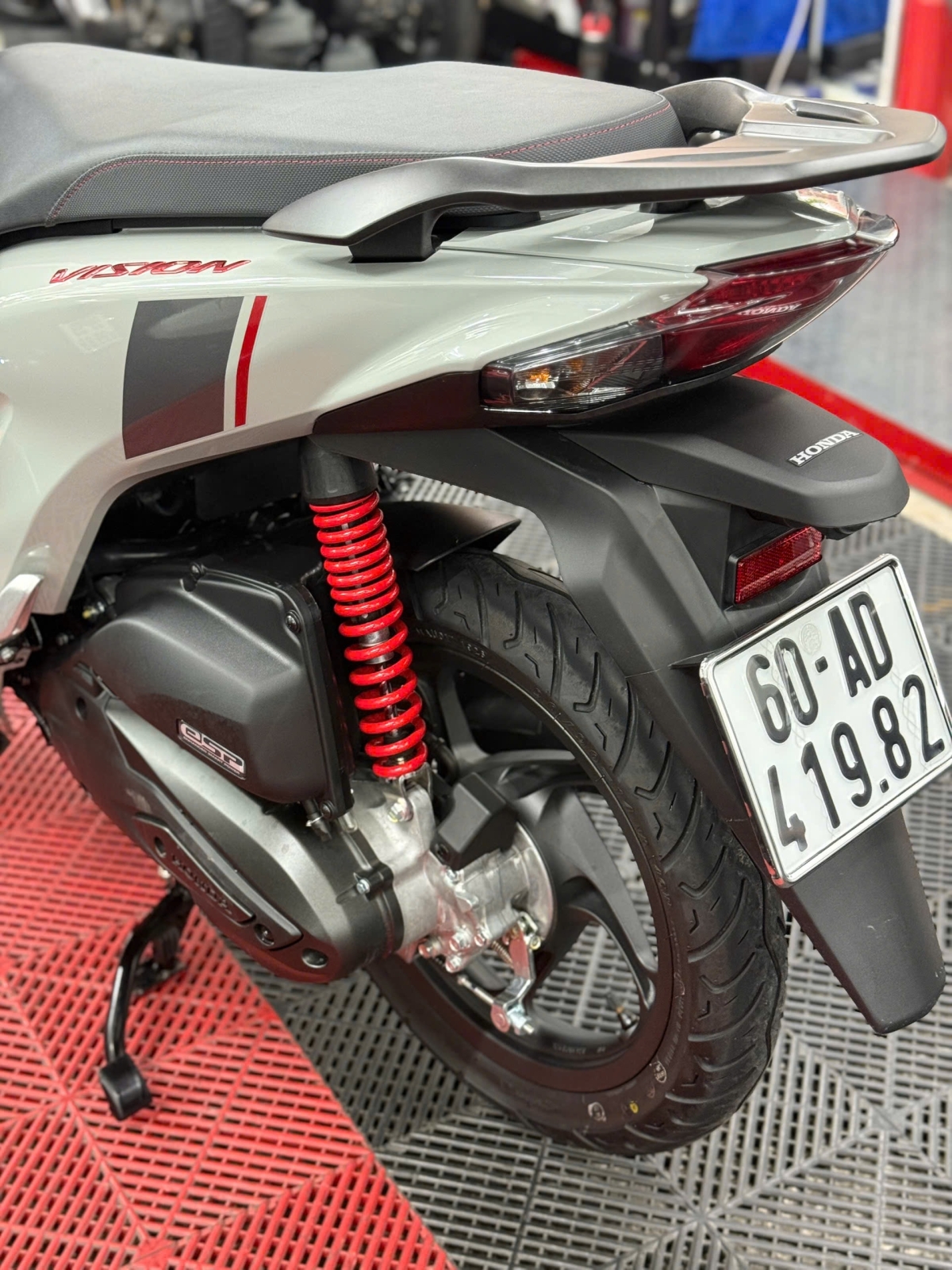 HONDA VISION 2026 BÁNH LỚN 400KM 60AD-41982