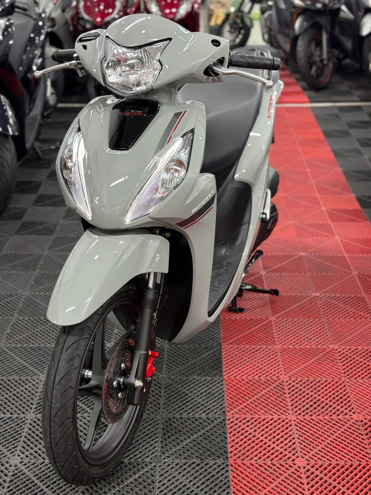HONDA VISION 2026 BÁNH LỚN 400KM 60AD-41982