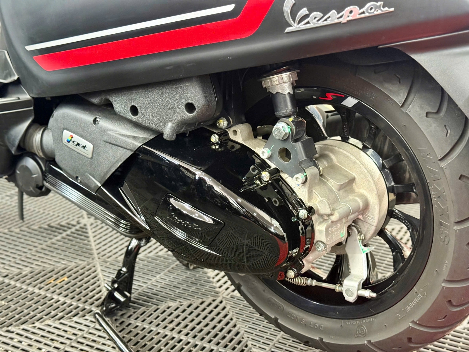 Vespa Sprint Notte 2022 61C2-21341