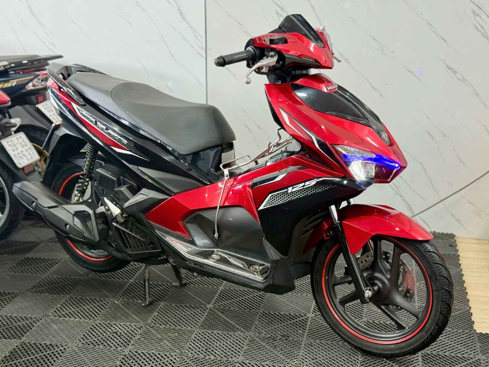 AirBlade 2019 Khoá chìa 59S3-25605