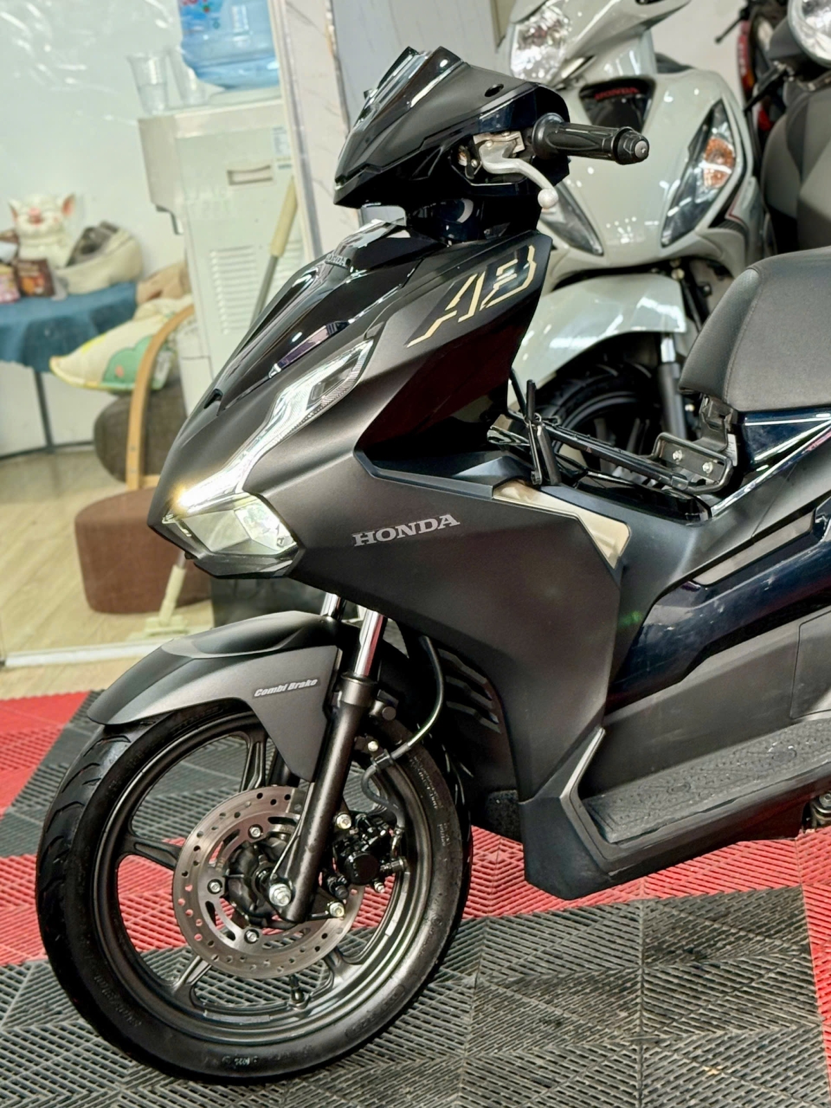 AirBlade 125 4val 2023 64AA-38277