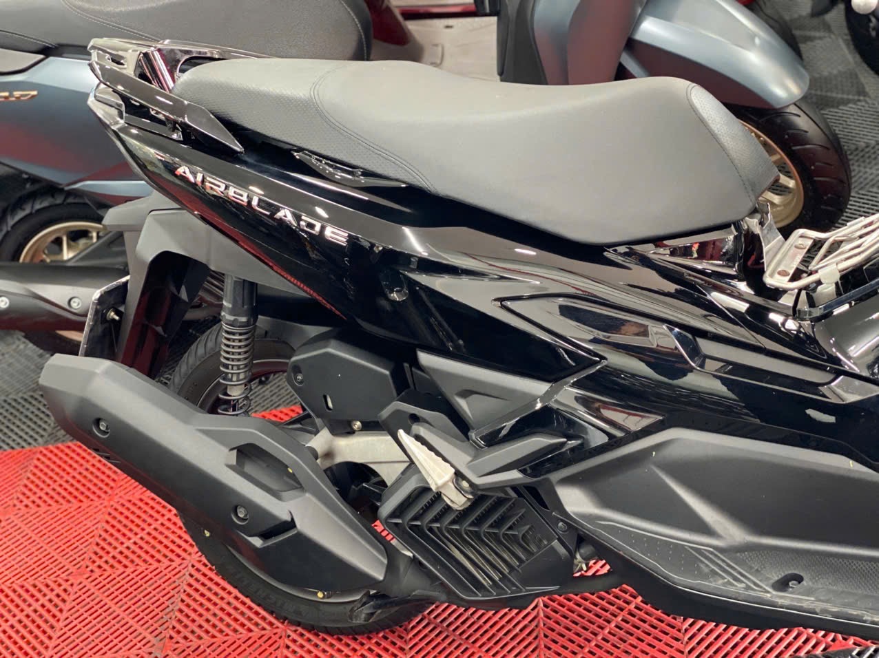 HONDA AIRBLADE 2023 4V 2600KM Full Black 61B2-51899