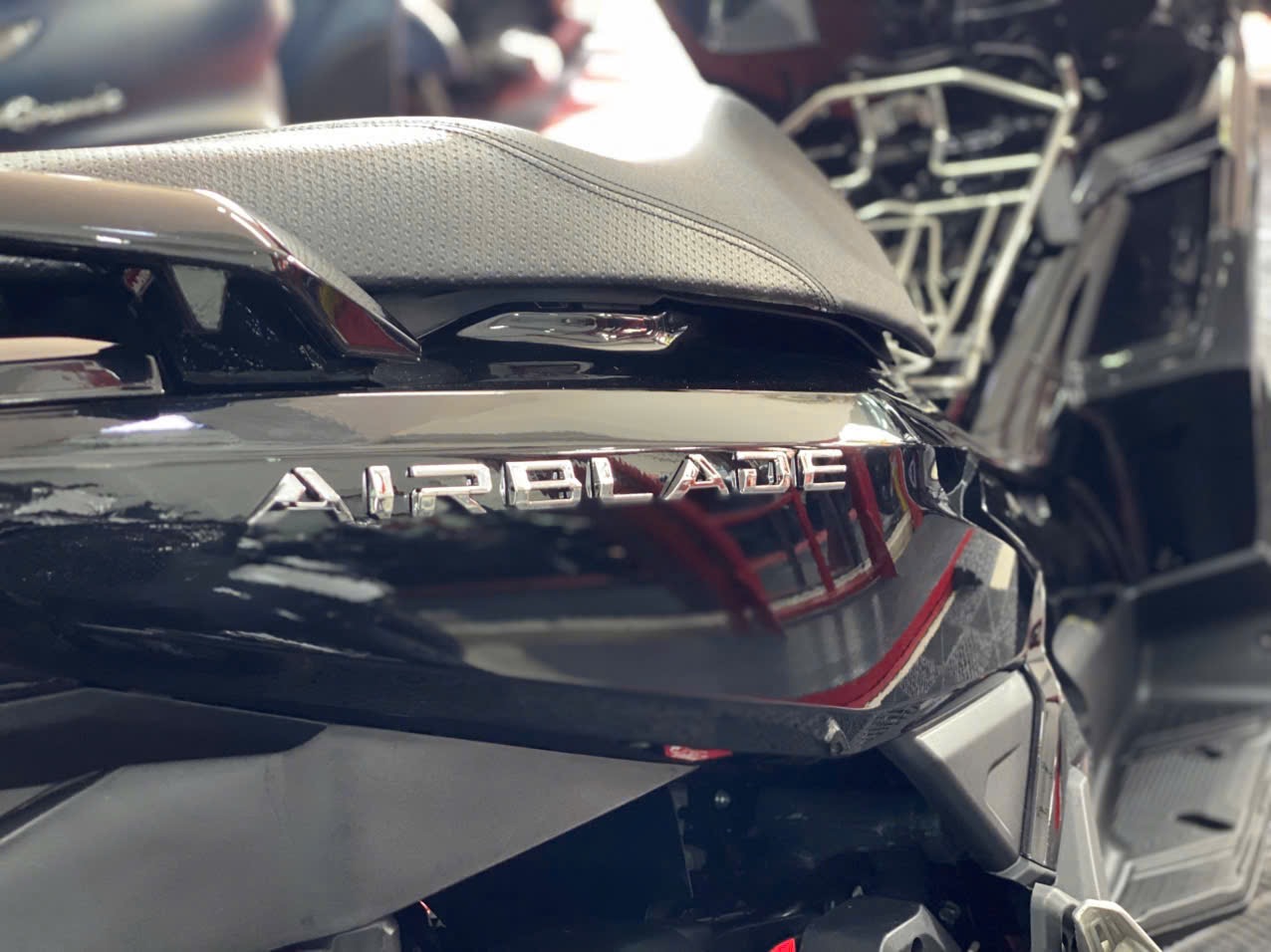 HONDA AIRBLADE 2023 4V 2600KM Full Black 61B2-51899