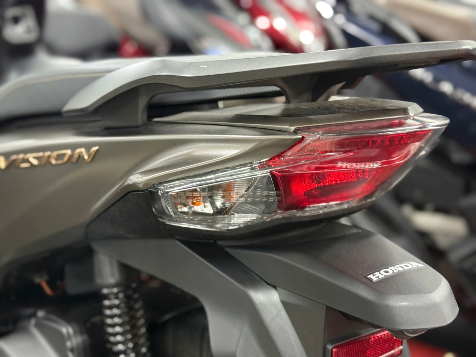 HONDA VISION 2025 SMK NÂU MÂM ĐỒNG 50AC-83615