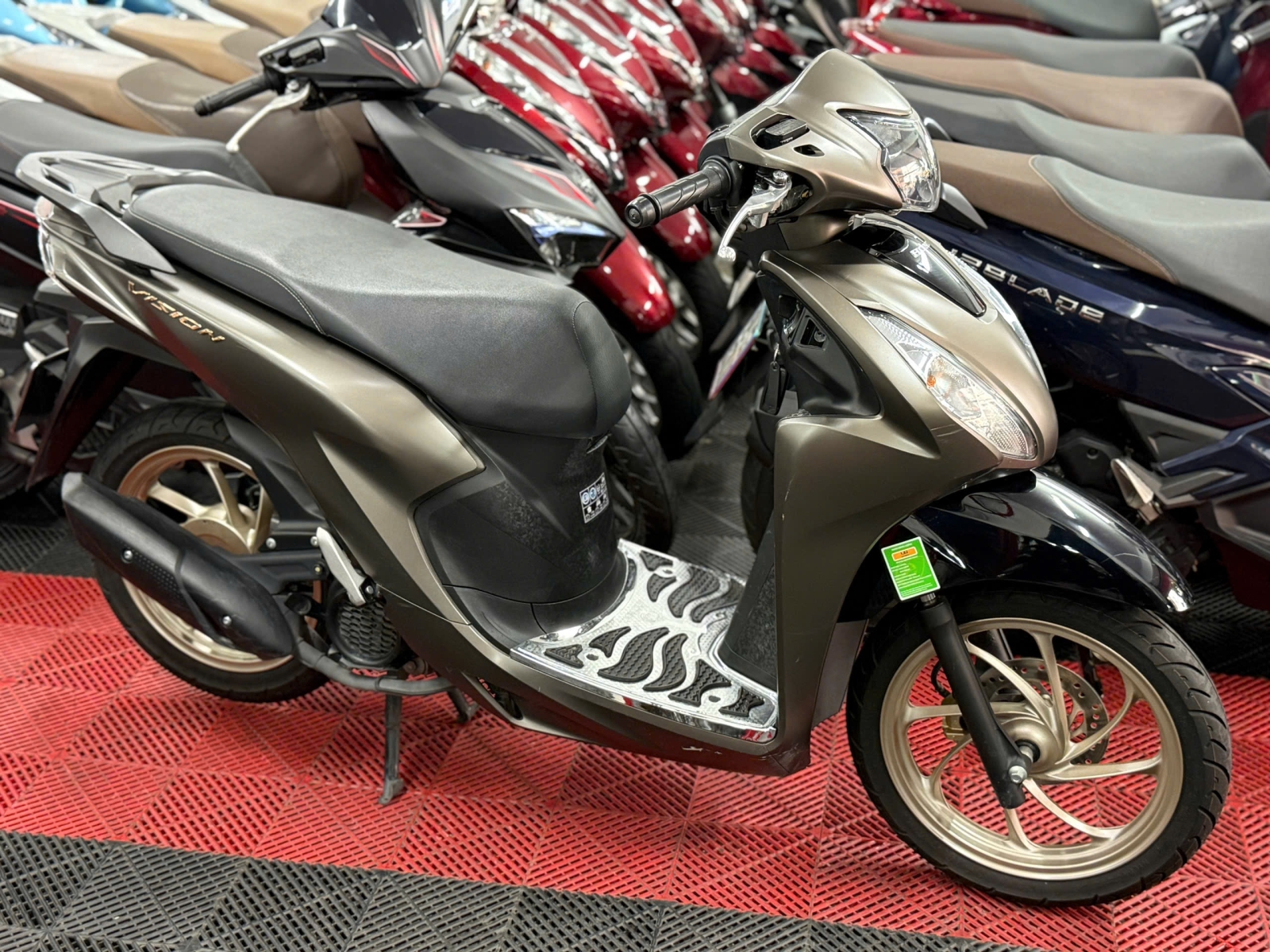 HONDA VISION 2025 SMK NÂU MÂM ĐỒNG 50AC-83615