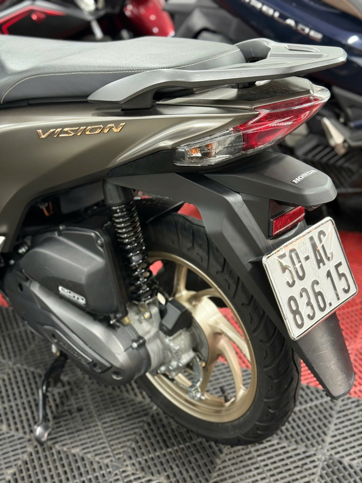 HONDA VISION 2025 SMK NÂU MÂM ĐỒNG 50AC-83615