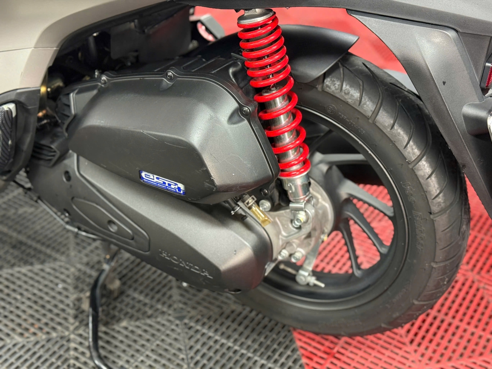 HONDA SH MODE 2025 ABS BẠC NHÁM 50AC-53910