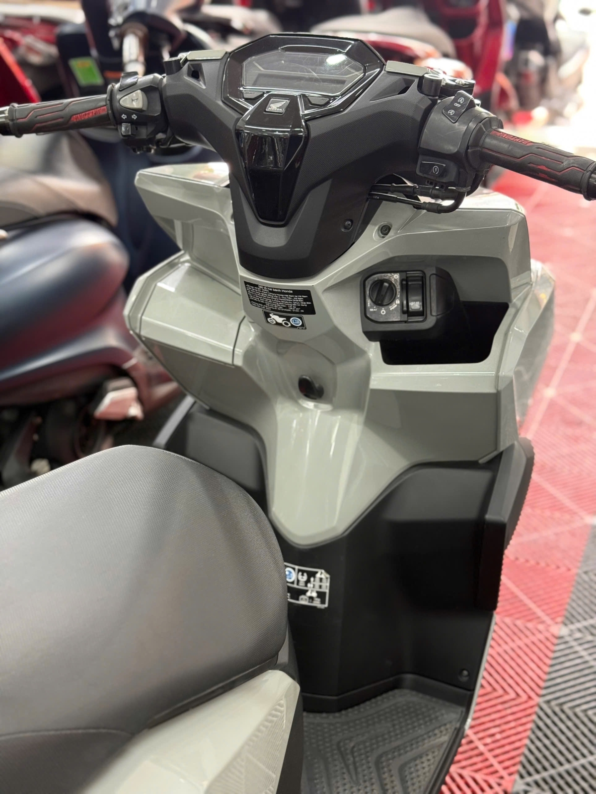 HONDA VARIO 160 ABS XXM 2023 50AD-05132