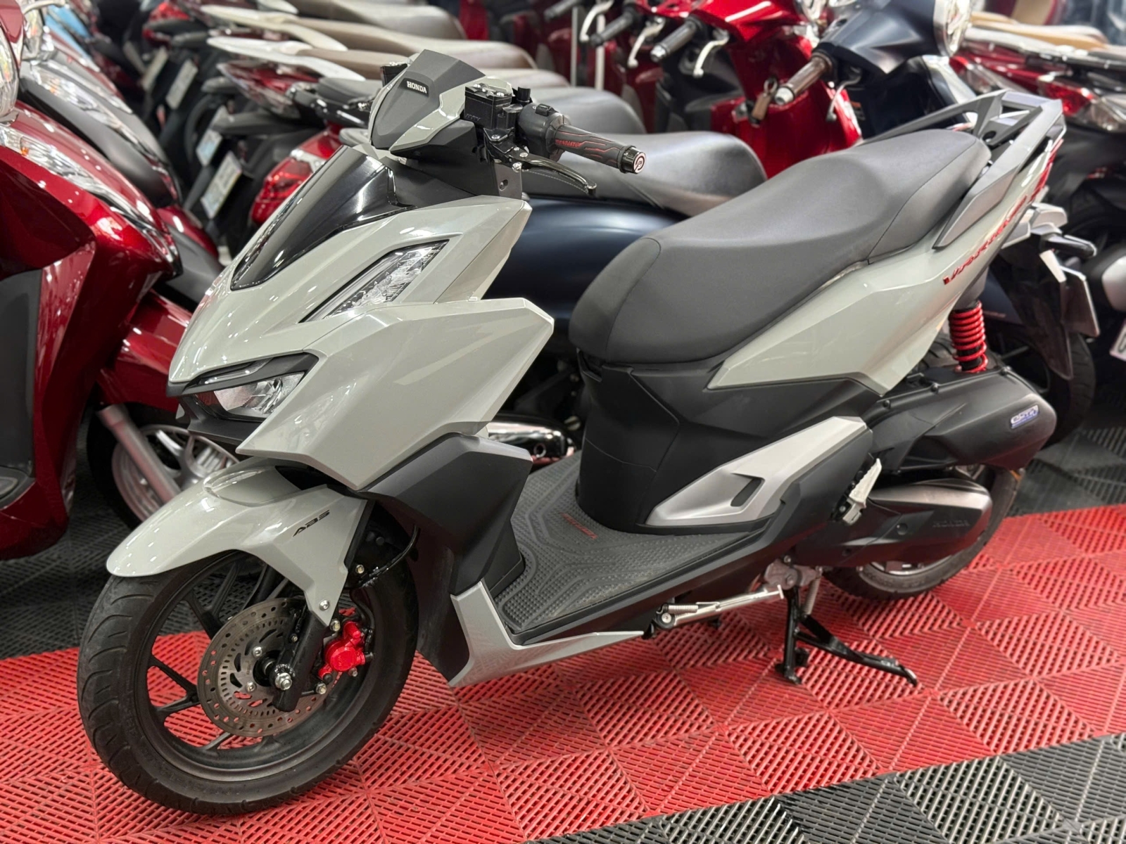 HONDA VARIO 160 ABS XXM 2023 50AD-05132
