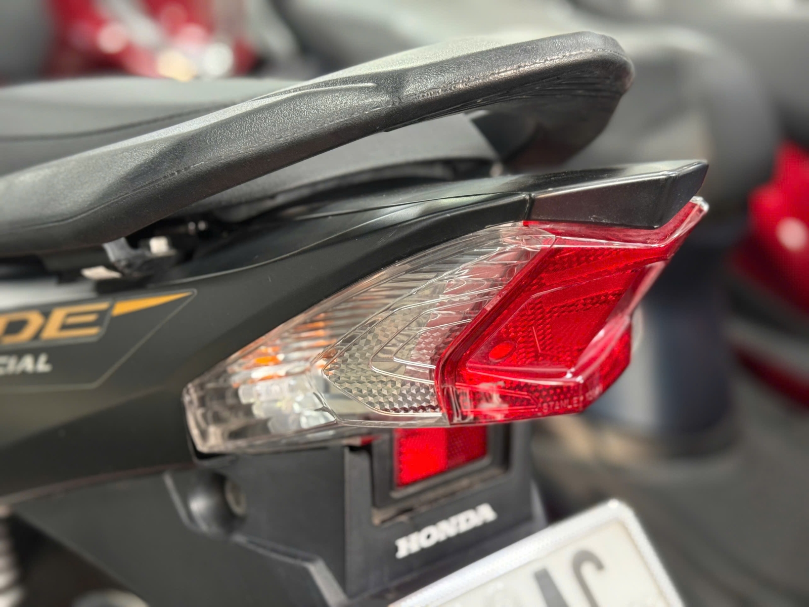 HONDA WAVE BLADE 2025 9000KM 86AC-10665