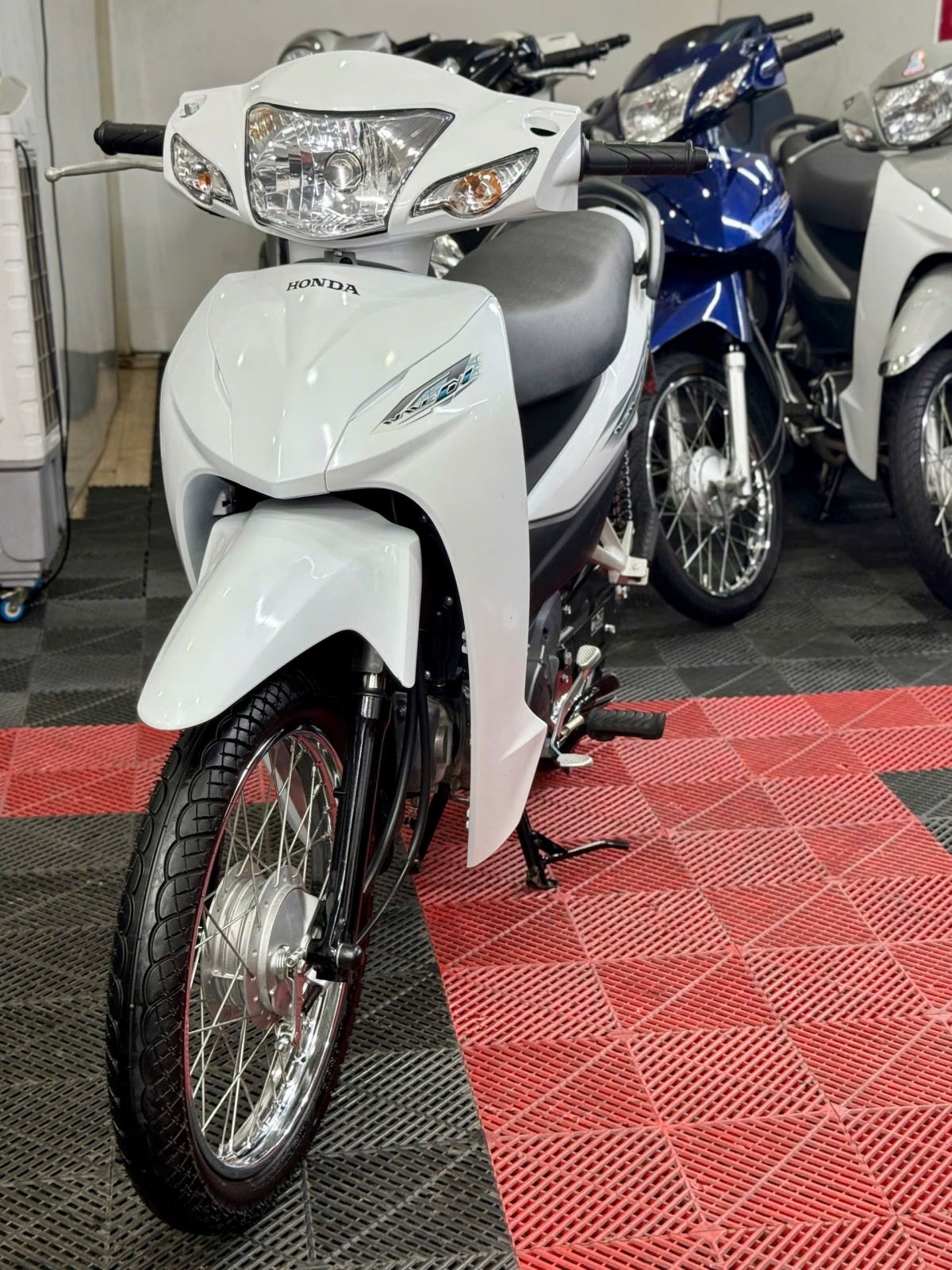 Wave @ 2025 68AA-50413