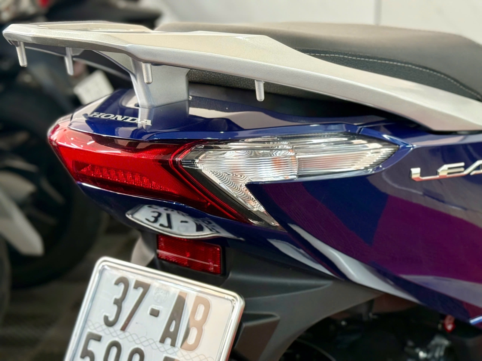 Lead 2025 37AB-58056