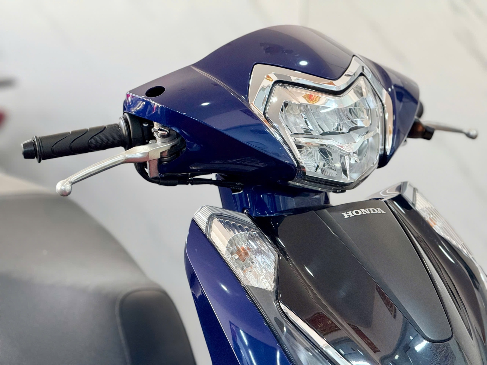 Lead 2025 37AB-58056