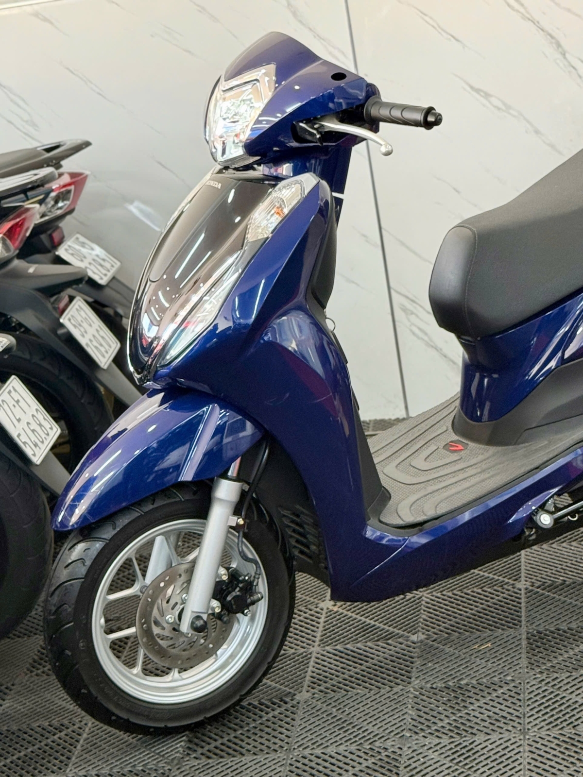 Lead 2025 37AB-58056