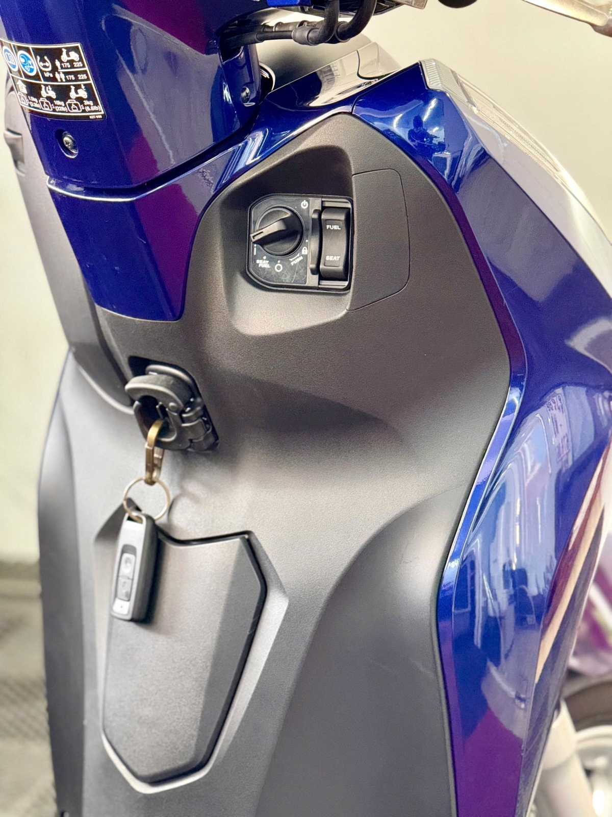 Lead 2025 37AB-58056