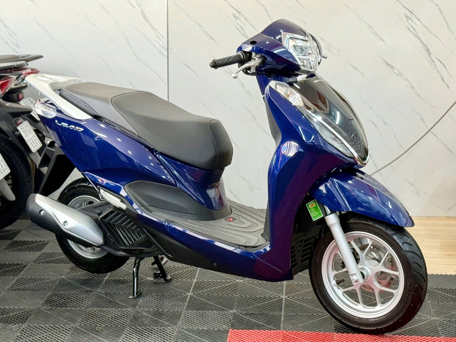 Lead 2025 37AB-58056