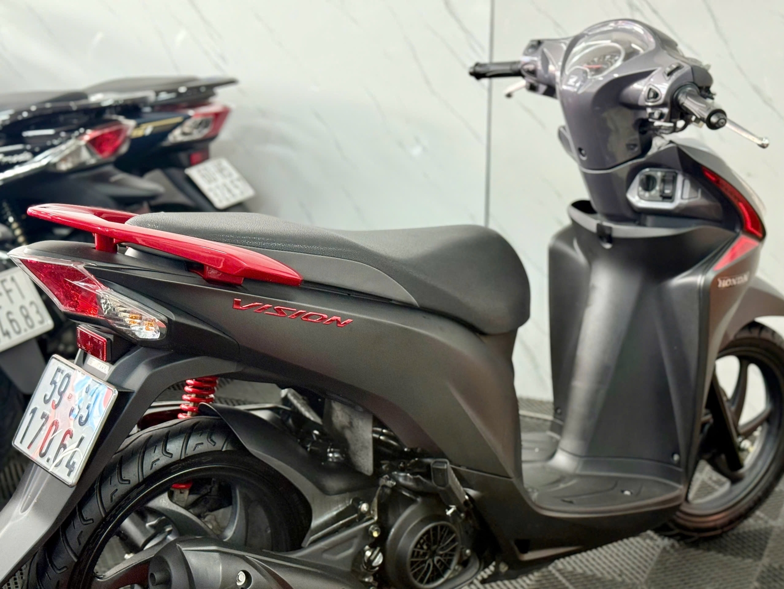 Honda Vision 2019 59S3-17064