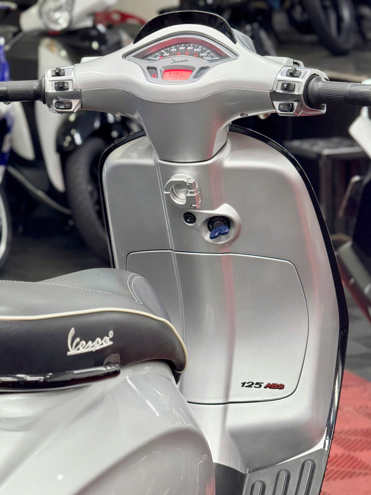 Vespa Sprint 2019 50X1-04262