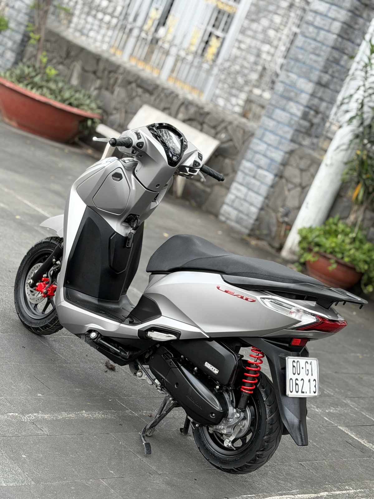 HONDA LEAD 2018 UP 4VAL BS 60G1 06213