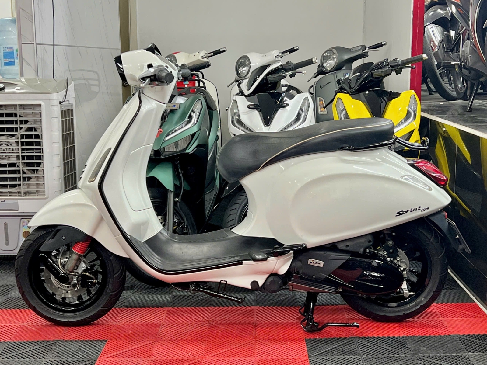 Vespa Sprint Iget 2017 59Y1-92700