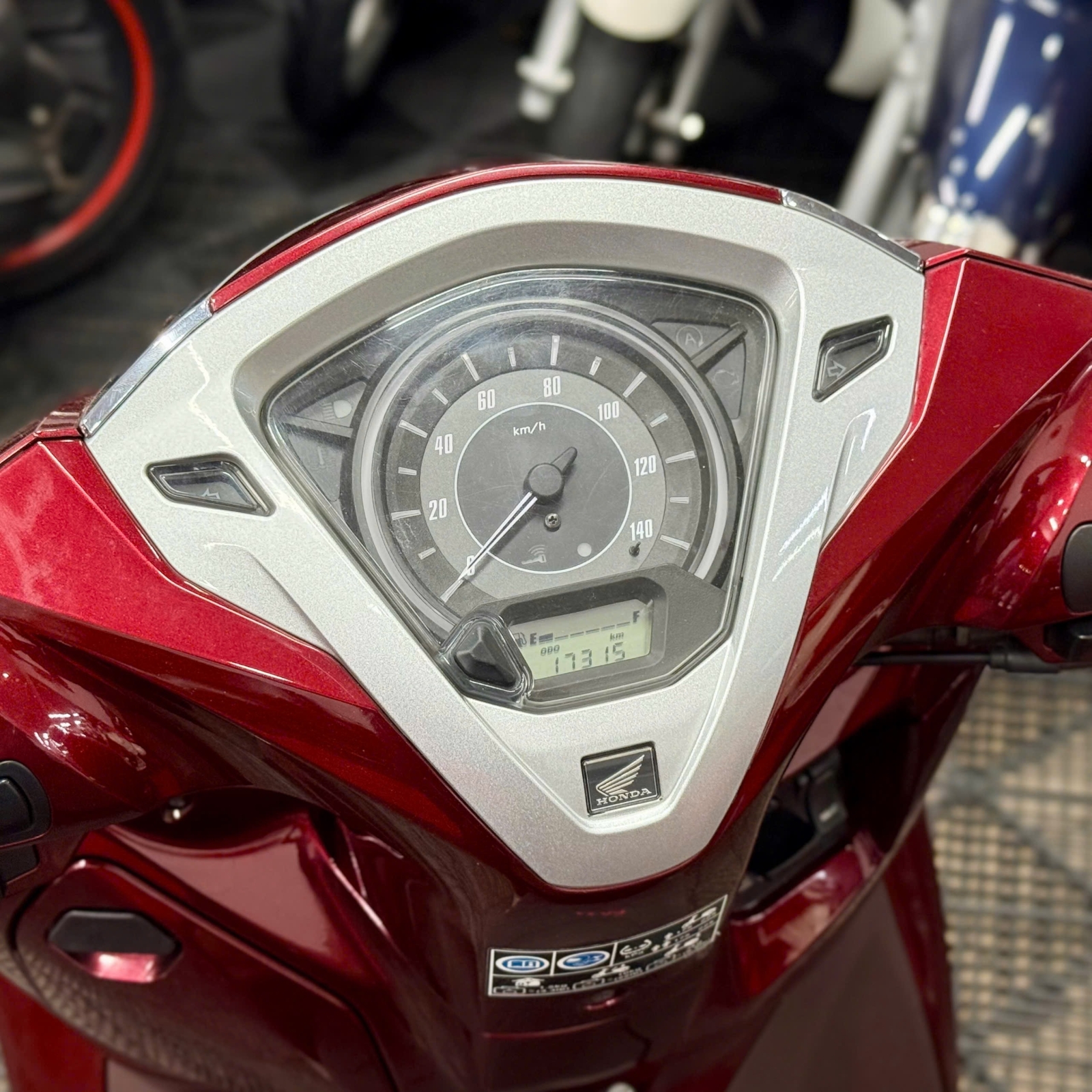 Lead 125 4val 2023 60H1-64280