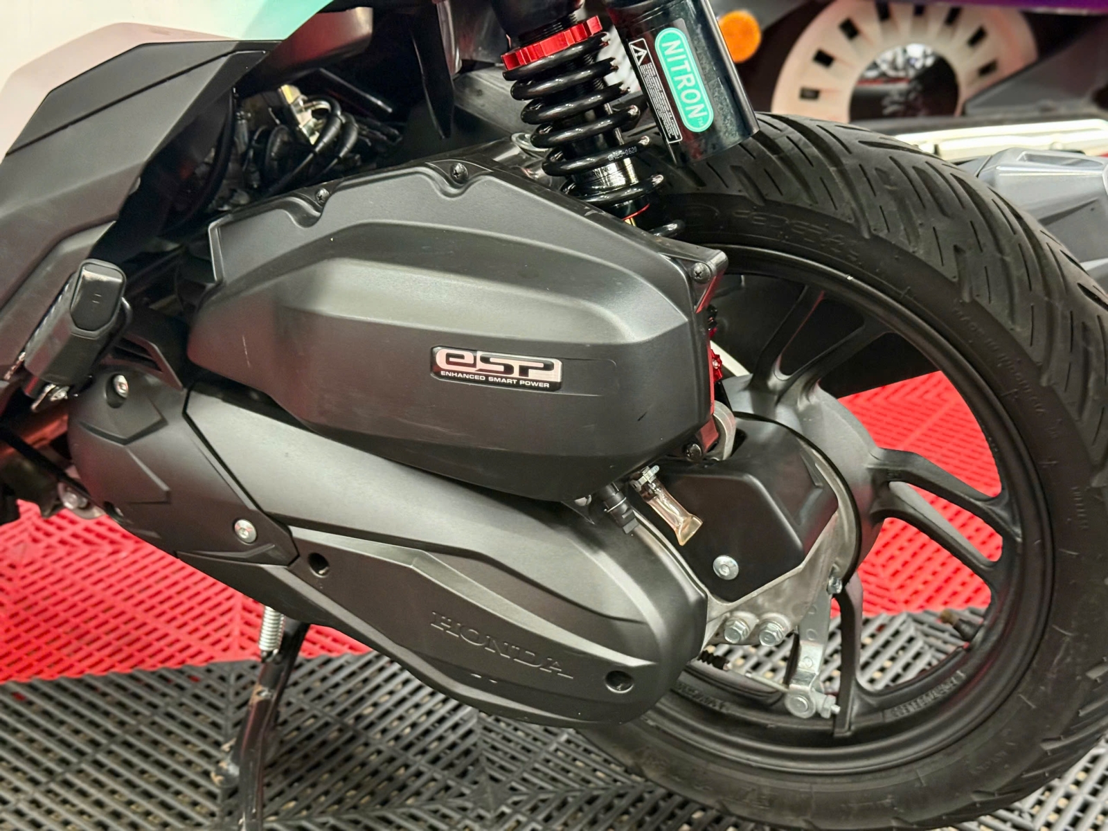 Vario 125 2025 50AD-13041