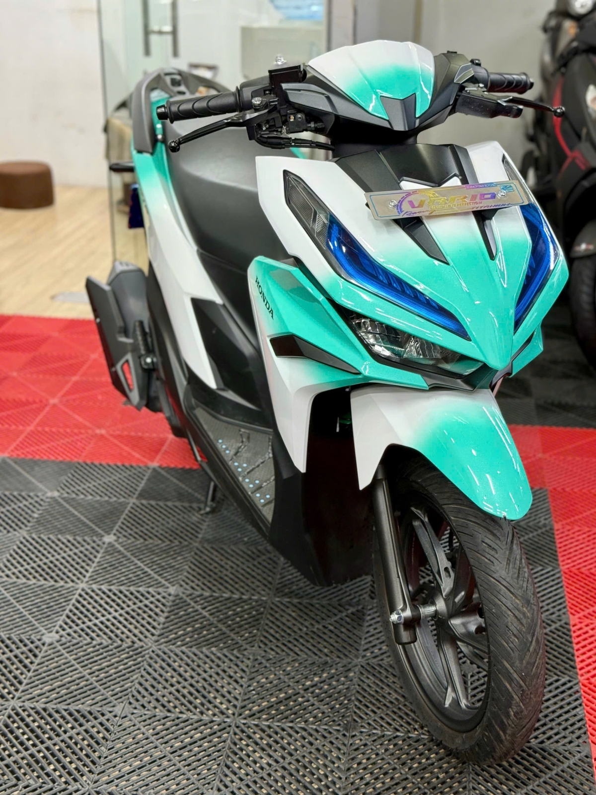 Vario 125 2025 50AD-13041