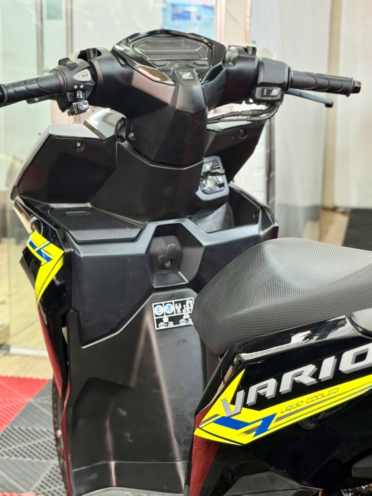 Vario 125 2025 94AA-08226