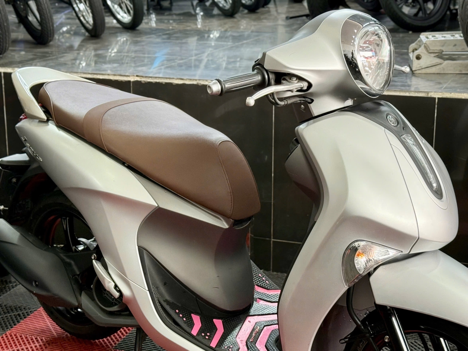 Janus 2024 SMK 62K1-43337