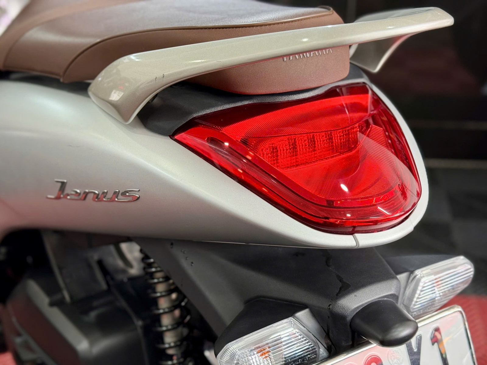 Janus 2024 SMK 62K1-43337