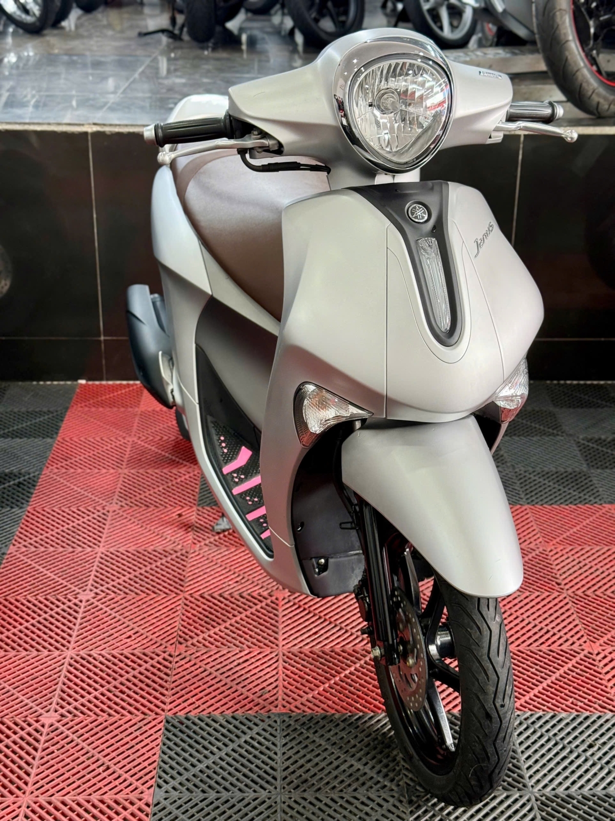 Janus 2024 SMK 62K1-43337