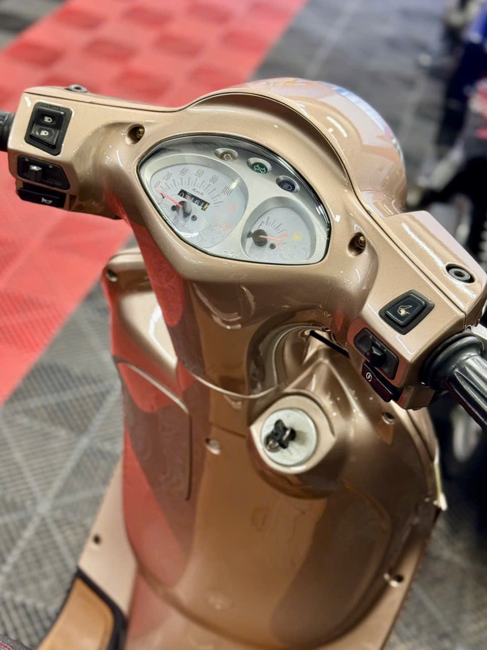 Atila Elizabet 2012 49B1-13888