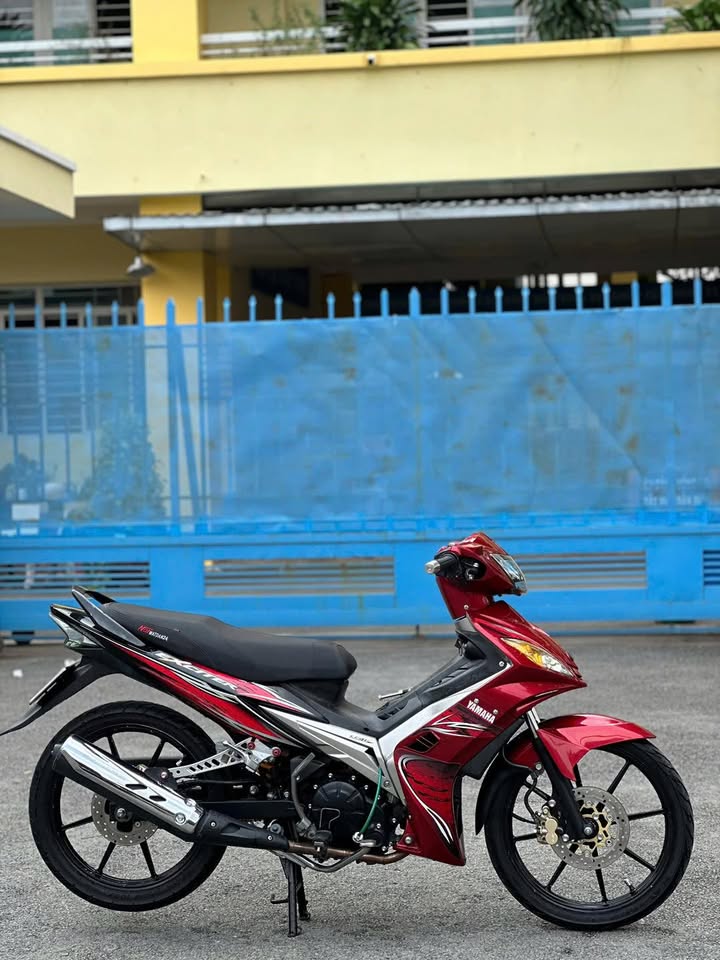 YAMAHA EXCITER 135 úp áo 2010