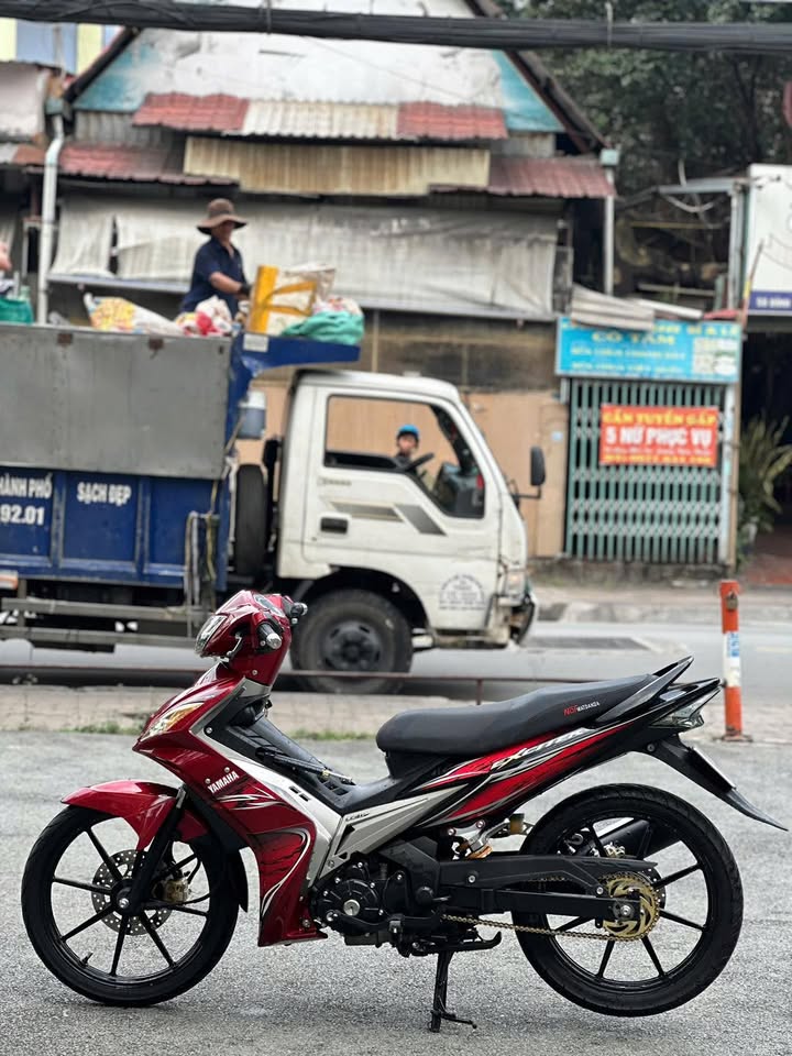 YAMAHA EXCITER 135 úp áo 2010