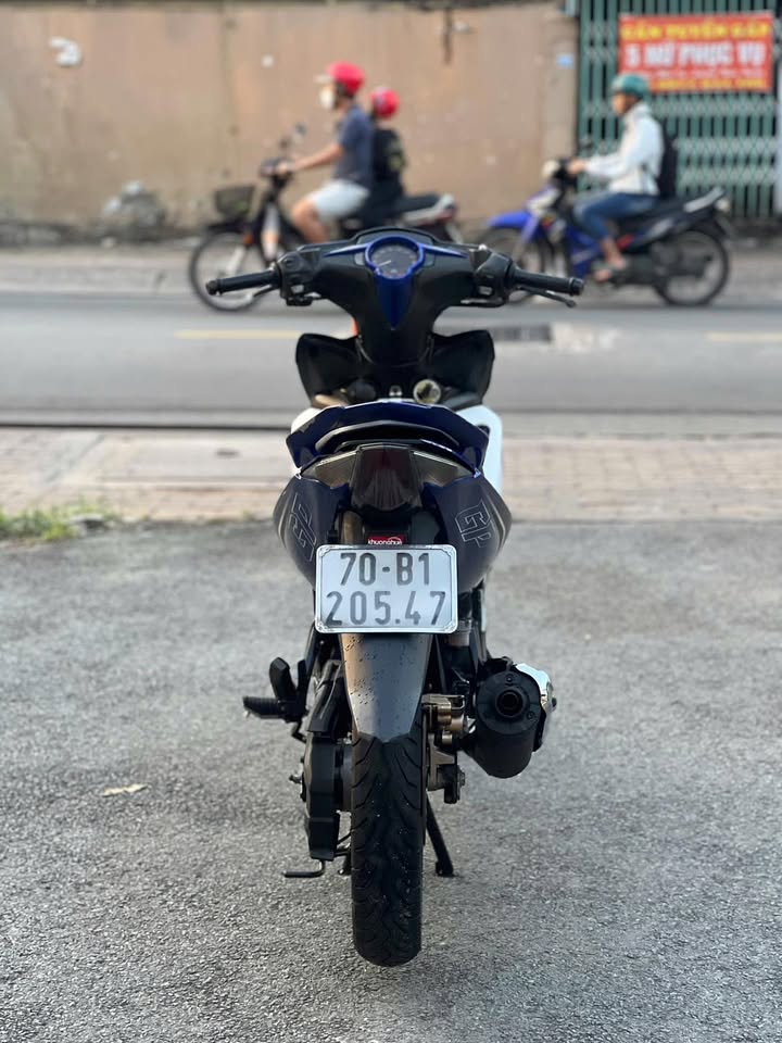 YAMAHA EXCITER BS70b1-205.47