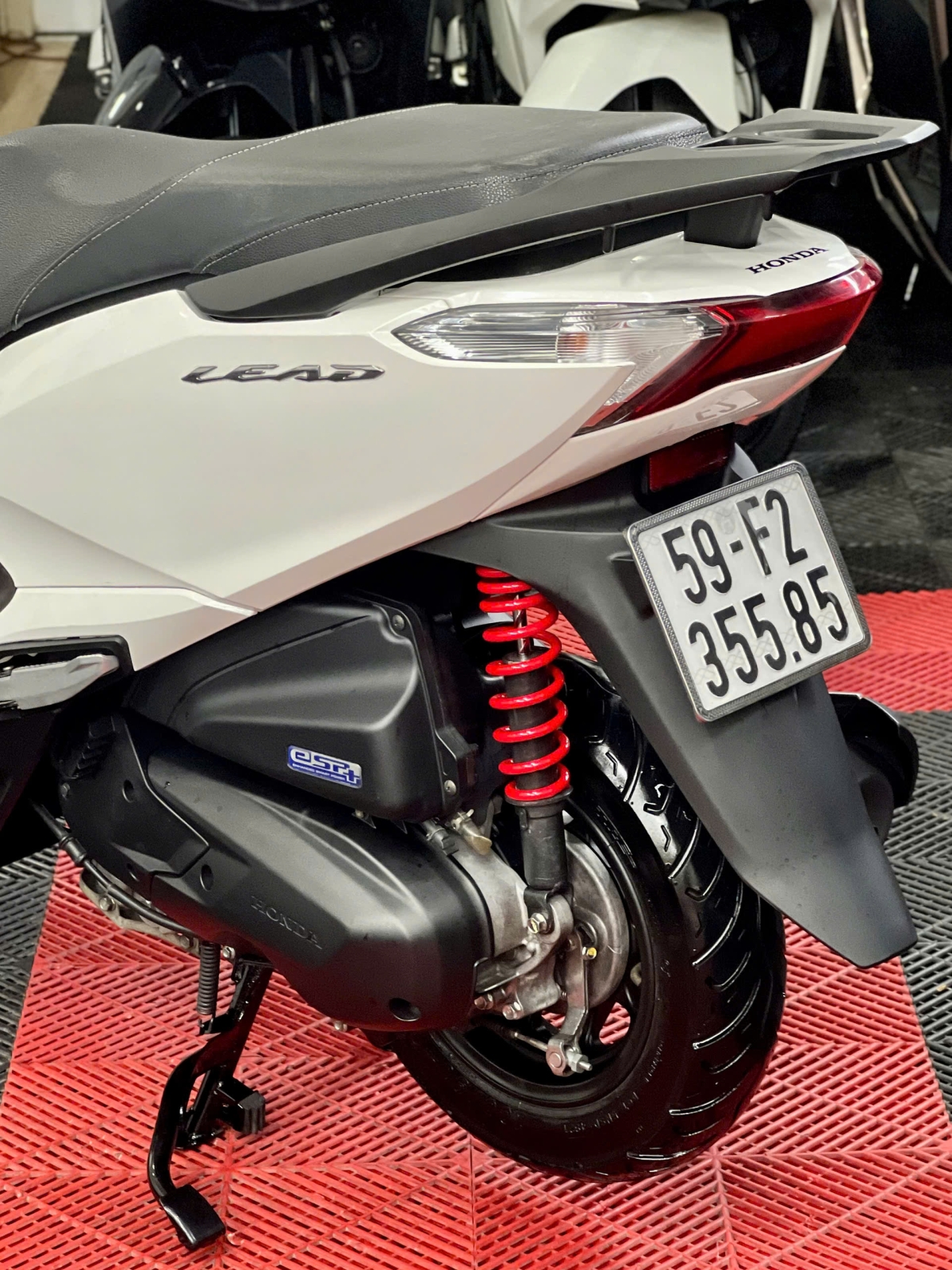 Honda Lead 2022 Trắng-Đen Sporty 59F2-35585