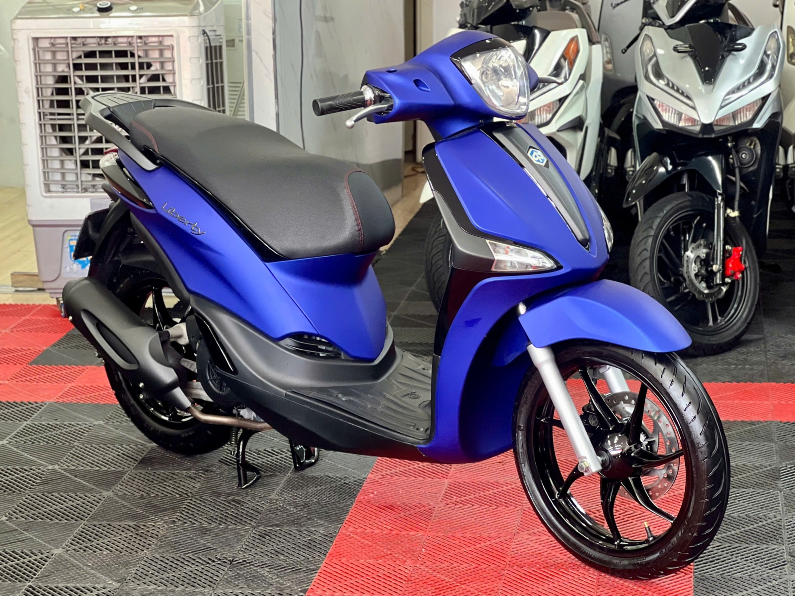 Piaggio Liberty 125 ABS máy iget 59X1-67311