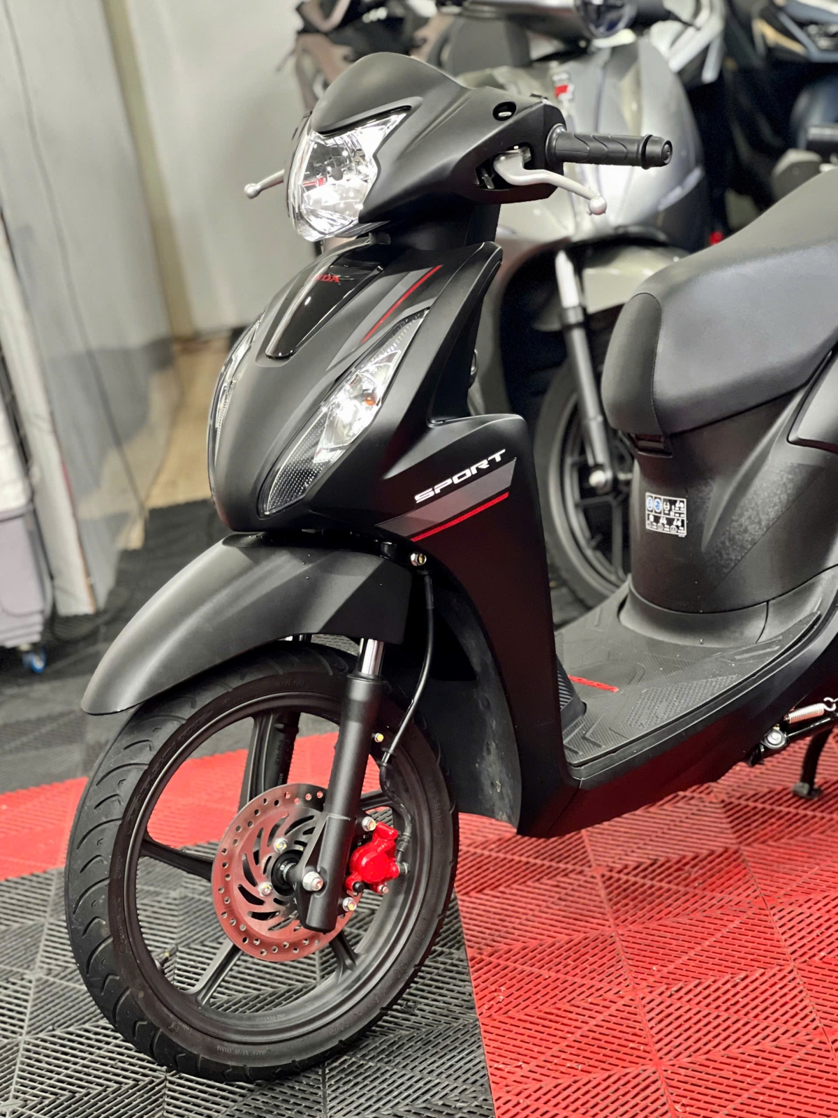 Honda Vision 2025 2000km bản" Thể Thao" 68AA-55360
