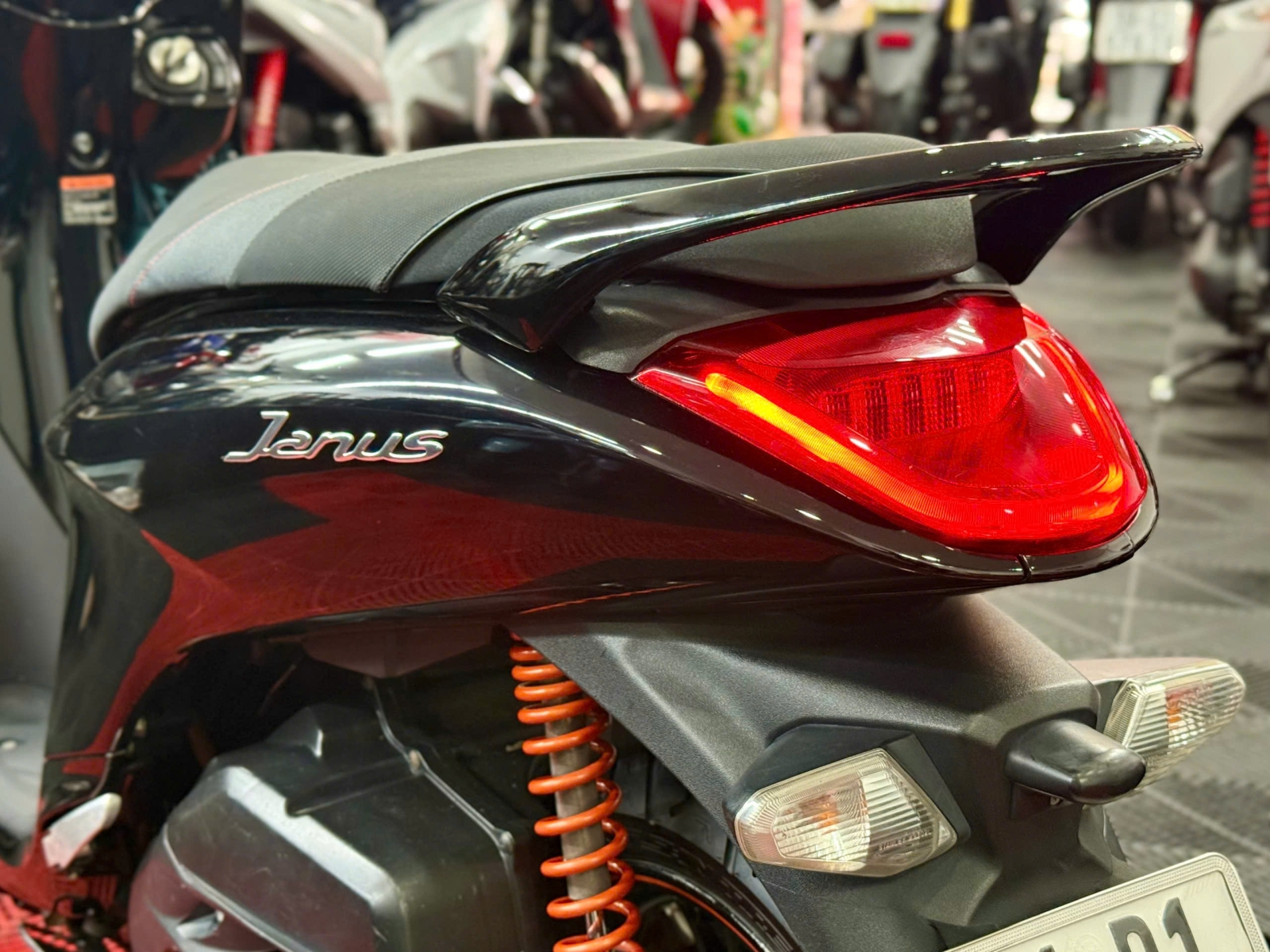 Yamaha Janus 2018 khóa SmartKey 61D1-89493