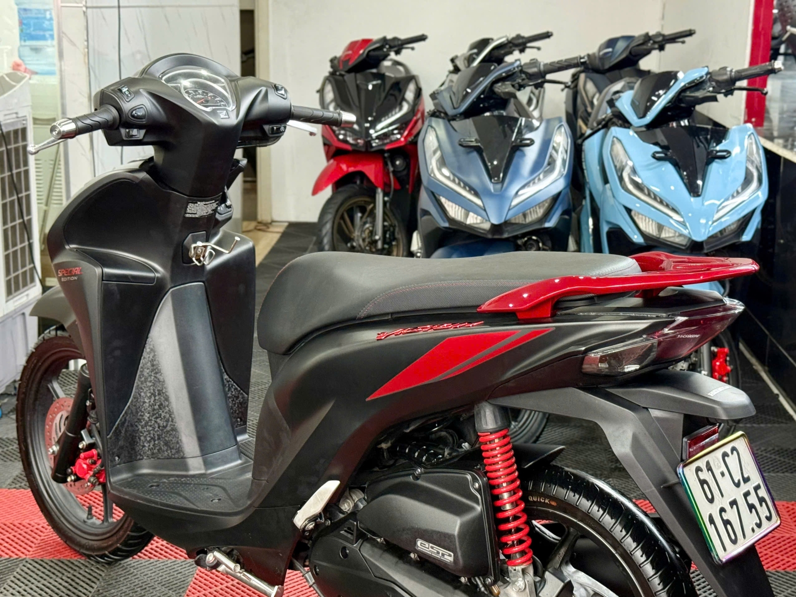 Honda Vision 2022 bản" Cá Tính" 61C2-16755 