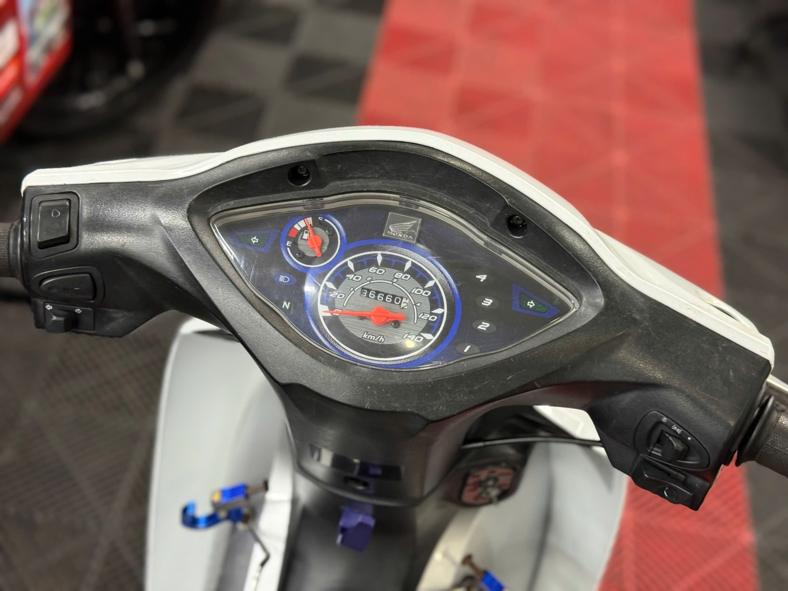 Honda Wave@ 110 đời 2018 biển: 66N1-47990