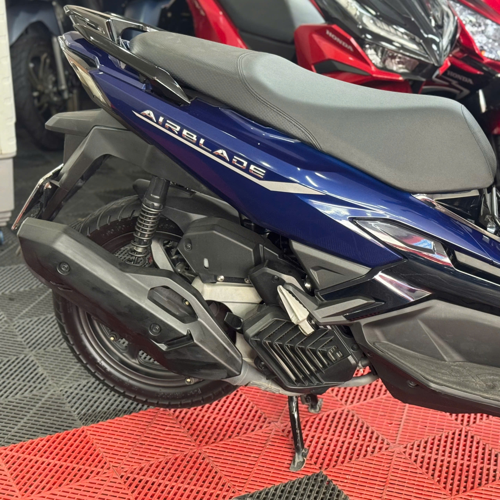 Honda Airblade 125 đời 2023 4000km 71C1-73566