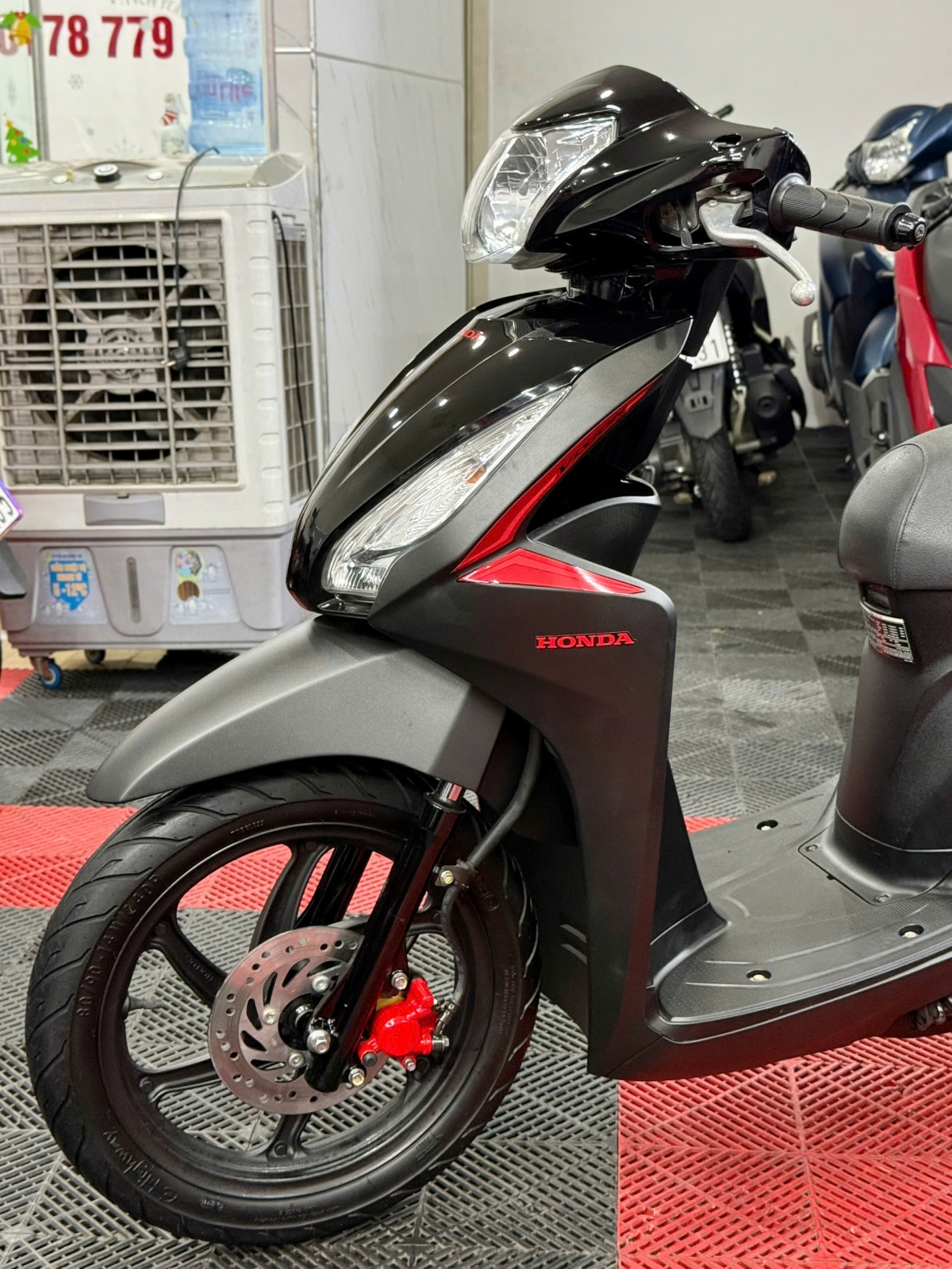 Honda Vision 2018 59X3-28635