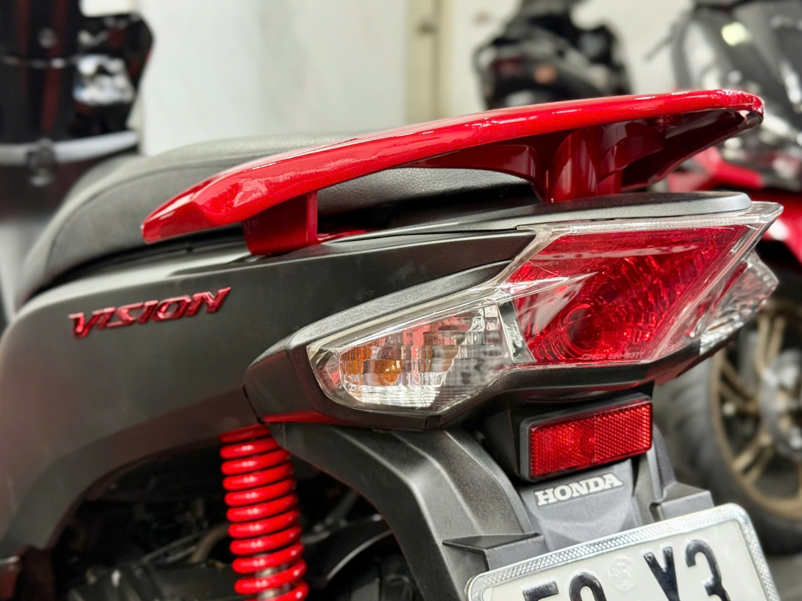 Honda Vision 2018 59X3-28635